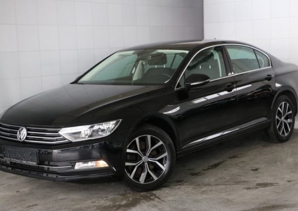 Passat B8 1.6TDI Bluemotion Navigacija